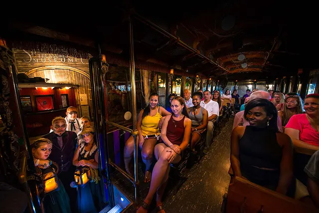 Ghosts and Gravestones Tour of Key West + Personalized Guide