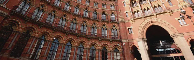 Big Bus Tours London + Personalized Guide