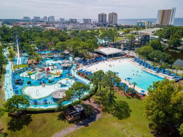 Shipwreck Island Waterpark