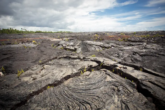 Hilo Shore Excursion: Volcanoes National Park & Black Sand Beach