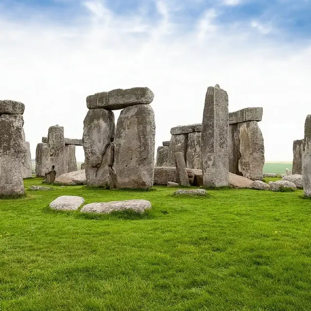 Windsor Castle, Stonehenge, Lacock Village Including Passes