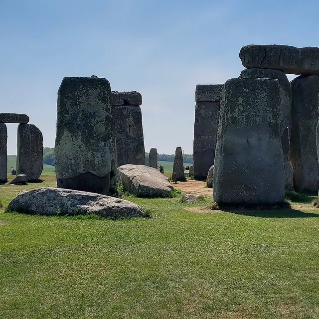 'Stonehenge & Secret England' from Bath for 2-8 curious adventurers