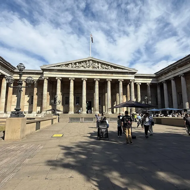 British Museum Guided Tour with Priority Timeslots(Small Group)