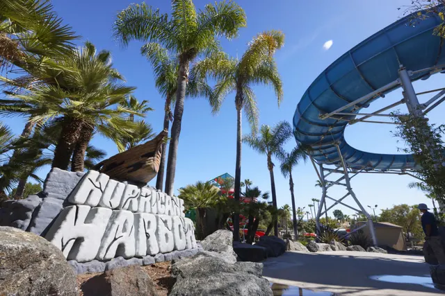 Hurricane Harbor Los Angeles