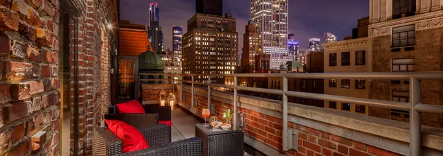 Manhattan Magic: A Stroll Through the Heart of the Big Apple