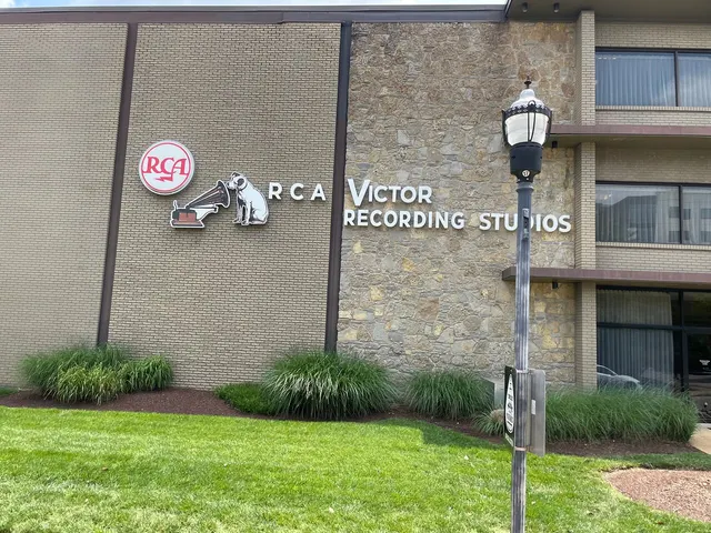 Nashville Fun Pass: Johnny Cash Museum, City Trolley, RCA Studio